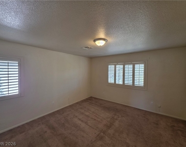 10021 Via Toro Avenue - Photo Thumbnail 40