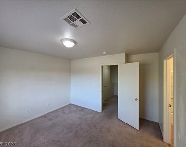 10021 Via Toro Avenue - Photo Thumbnail 54