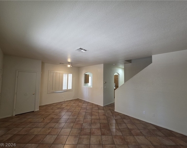 10021 Via Toro Avenue - Photo Thumbnail 24