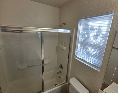10021 Via Toro Avenue - Photo Thumbnail 60