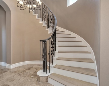 11319 Winter Cottage Place - Photo Thumbnail 5