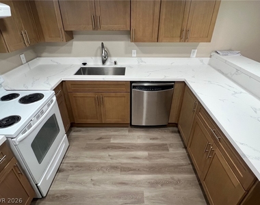 3450 Erva Street - Photo Thumbnail 8