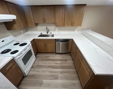 3450 Erva Street - Photo Thumbnail 9