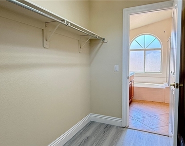 5141 Moose Falls Drive - Photo Thumbnail 46