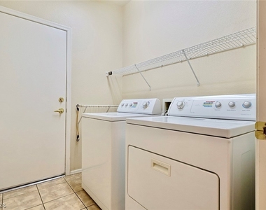 2876 Goldcreek Street - Photo Thumbnail 19