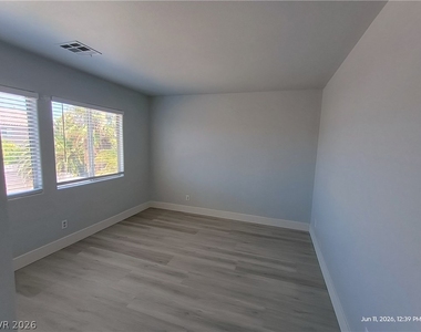 6045 Gum Springs Street - Photo Thumbnail 12
