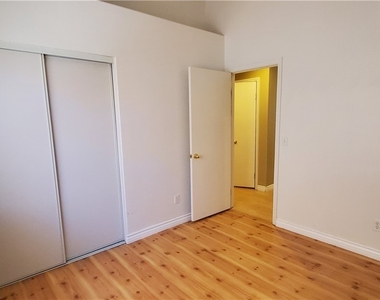 8909 Colorful Pines Avenue - Photo Thumbnail 14