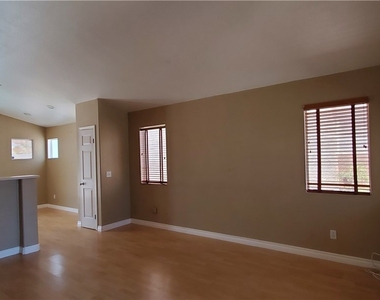 8909 Colorful Pines Avenue - Photo Thumbnail 3
