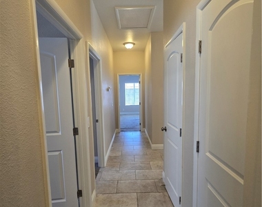 2809 Albrook Circle - Photo Thumbnail 10
