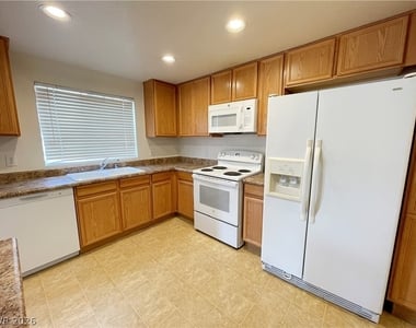 6160 Rumrill Street - Photo Thumbnail 7