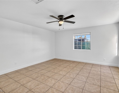 3037 Aloha Avenue - Photo Thumbnail 6