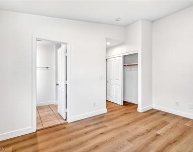 3037 Aloha Avenue - Photo Thumbnail 12