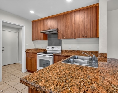 3037 Aloha Avenue - Photo Thumbnail 5