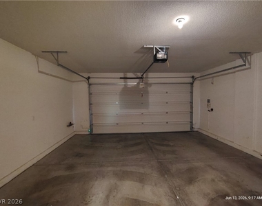 9626 Abbey Pond Avenue - Photo Thumbnail 24