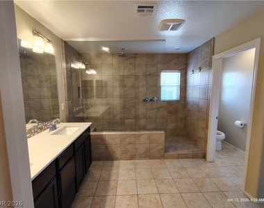 9626 Abbey Pond Avenue - Photo Thumbnail 12