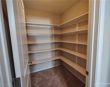 9626 Abbey Pond Avenue - Photo Thumbnail 17