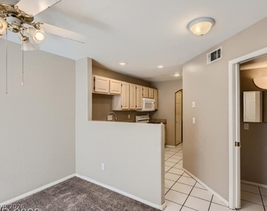 3950 S Sandhill Road - Photo Thumbnail 7