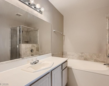 3950 S Sandhill Road - Photo Thumbnail 5