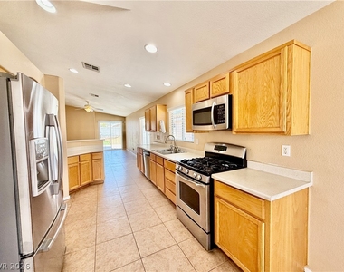 1202 Granite Ash Avenue - Photo Thumbnail 4