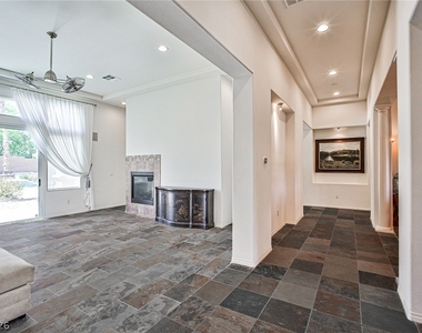 7109 Via Campanile Avenue - Photo Thumbnail 9