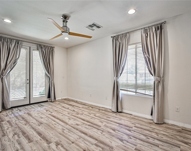 7109 Via Campanile Avenue - Photo Thumbnail 26