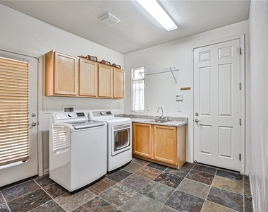 7109 Via Campanile Avenue - Photo Thumbnail 24