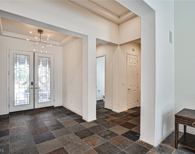 7109 Via Campanile Avenue - Photo Thumbnail 5