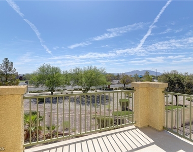 5536 Overlook Valley Street - Photo Thumbnail 11