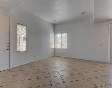 5536 Overlook Valley Street - Photo Thumbnail 3