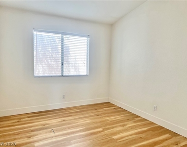 9708 Ridge Creek Place - Photo Thumbnail 23