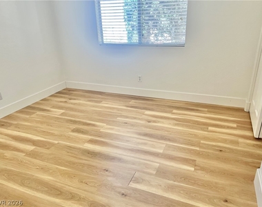 9708 Ridge Creek Place - Photo Thumbnail 21