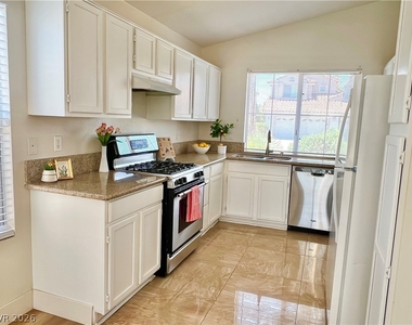 9708 Ridge Creek Place - Photo Thumbnail 8