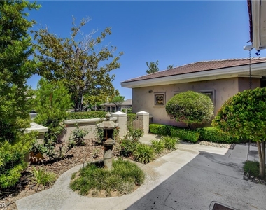 9101 Crystal Lake Court - Photo Thumbnail 5