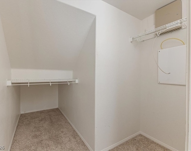 11204 Robin Park Avenue - Photo Thumbnail 13