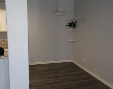 5125 W Reno Avenue - Photo Thumbnail 21