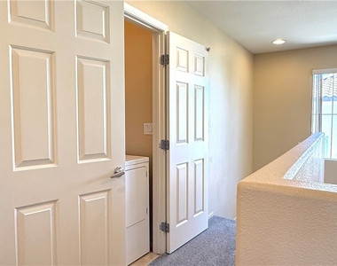1013 Shades End Avenue - Photo Thumbnail 19