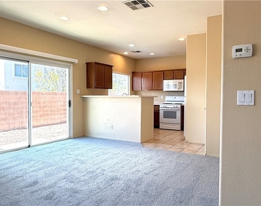 1013 Shades End Avenue - Photo Thumbnail 12