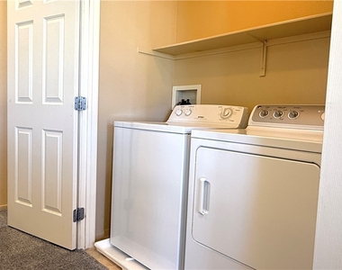 1013 Shades End Avenue - Photo Thumbnail 18