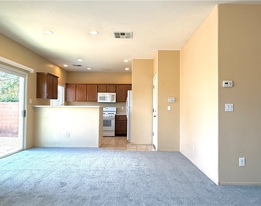 1013 Shades End Avenue - Photo Thumbnail 11