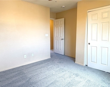1013 Shades End Avenue - Photo Thumbnail 35