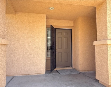 1013 Shades End Avenue - Photo Thumbnail 3