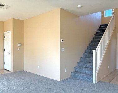 1013 Shades End Avenue - Photo Thumbnail 6