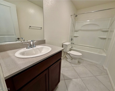 10828 Montana Blanca Avenue - Photo Thumbnail 15