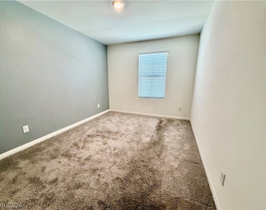 10828 Montana Blanca Avenue - Photo Thumbnail 13