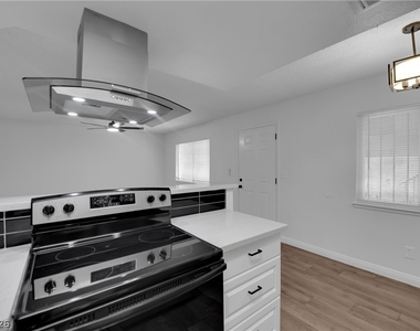 3432 Aristos Avenue - Photo Thumbnail 5