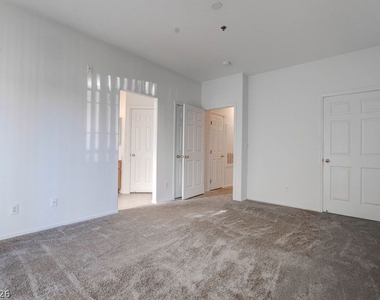 1846 Scimitar Drive - Photo Thumbnail 3