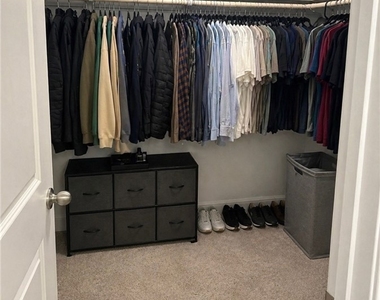 949 Ferodale Avenue - Photo Thumbnail 5