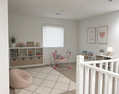 949 Ferodale Avenue - Photo Thumbnail 2