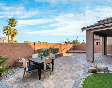 6462 Estrella Hills Avenue - Photo Thumbnail 31