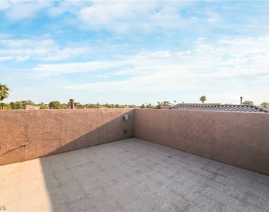 6462 Estrella Hills Avenue - Photo Thumbnail 33